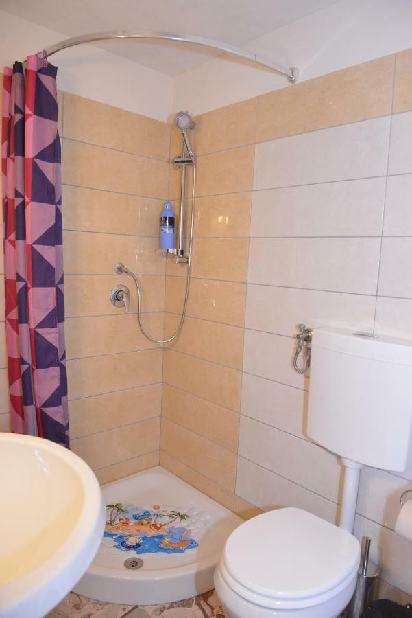 Apartamento Strada Del Corso Da Alberto Avola Exterior foto