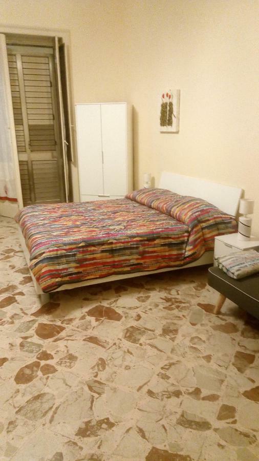 Apartamento Strada Del Corso Da Alberto Avola Exterior foto